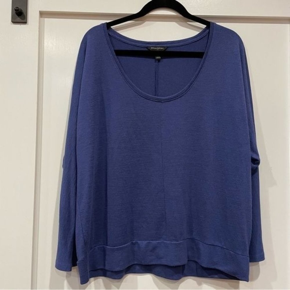 Banana Republic Factory LuxeSpun‎ T-Shirt - Size XL